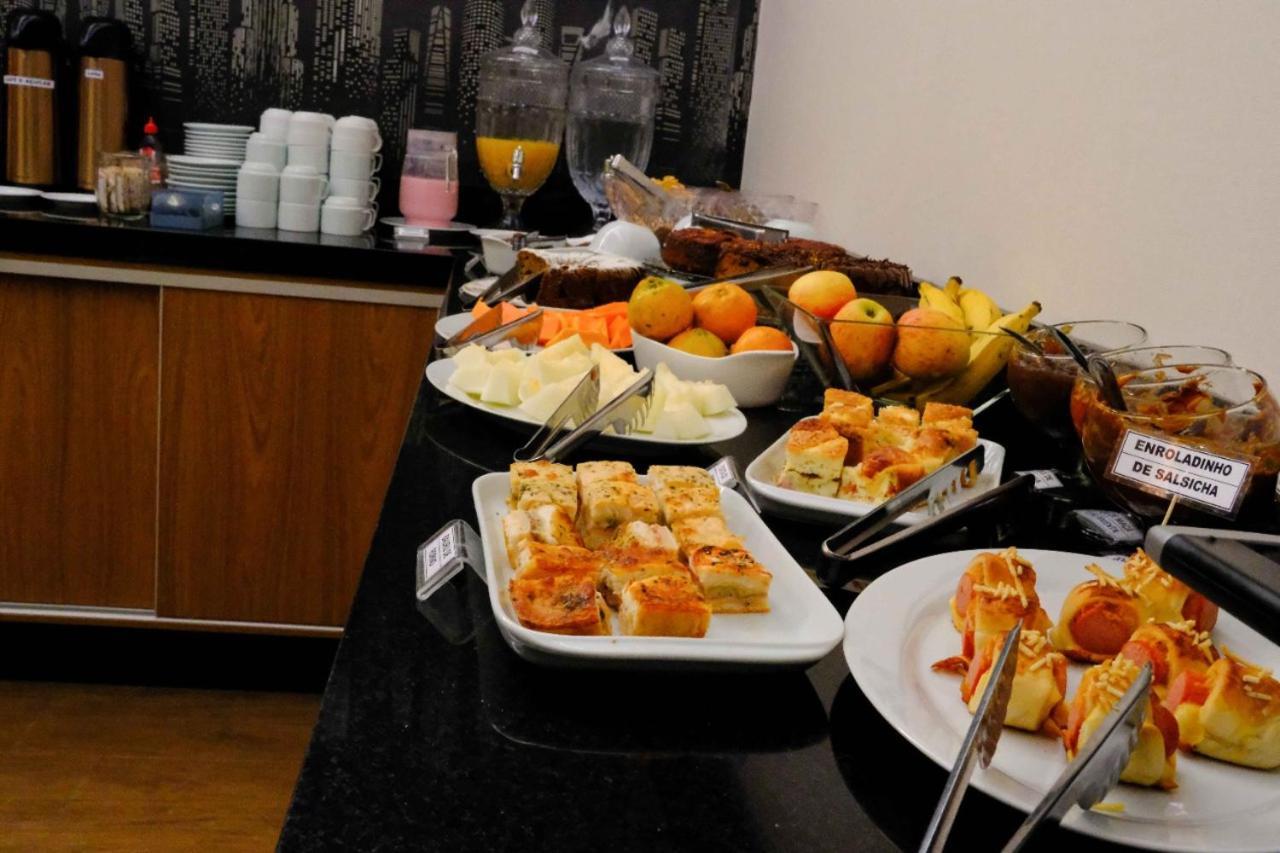 Goldmen Business Cianorte Hotel Bagian luar foto